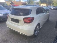 Gebraucht Mercedes A200 136 PS (100 kW) 2018 Weiß Kleinwagen