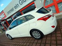 Gebraucht Hyundai i30 Classic 101 PS (74 kW) 2017 Weiß Kombi