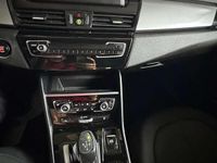 Gebraucht BMW 218 Advantage 136 PS (100 kW) 2017 Mineralgrau metallic Van / Kleinbus