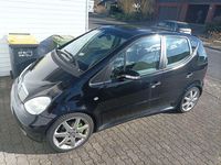 Second-hand Mercedes A210 140 CP (102 kW) 2004 Negru Monovolum