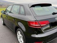 Gebraucht Audi A3 116 PS (85 kW) 2016 Schwarz Limousine
