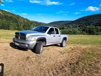 Używany Dodge Ram 360 KM (264 kW) 2004 Srebrny Pickup