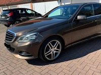 Gebraucht Mercedes E220 170 PS (125 kW) 2014 Braun Limousine
