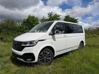Gebraucht VW Multivan Generation Six 150 PS (110 kW) 2021 Weiß Van / Kleinbus