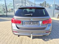 Gebraucht BMW 318 Advantage 150 PS (110 kW) 2019 Grau Kombi