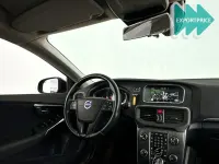 Gebraucht Volvo V40 Momentum 120 PS (88 kW) 2016 Schwarz Limousine