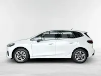 Gebraucht BMW 220 Active Tourer 156 PS (114 kW) 2025 Alpinweiss iii Van / Kleinbus