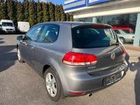 Gebraucht VW Golf VI Team 105 PS (77 kW) 2010 Grau Kleinwagen