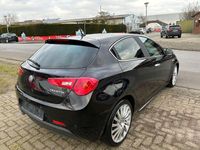 Gebraucht Alfa Romeo Giulietta Super 120 PS (88 kW) 2016 Schwarz Kleinwagen