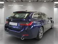 Gebraucht BMW 320 Sport Line 190 PS (139 kW) 2023 Blau Limousine