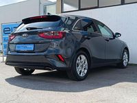 Gebraucht Kia Ceed 140 PS (102 kW) 2019 Grey metallic Kleinwagen