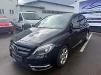 Gebraucht Mercedes B180 109 PS (80 kW) 2013 Schwarz Van / Kleinbus