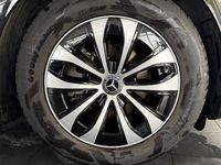 Gebraucht Mercedes E200 204 PS (150 kW) 2024 Schwarz Limousine