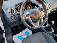 Gebraucht Ford Fiesta 65 PS (47 kW) 2012 Weiß Kleinwagen
