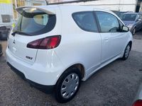 Gebraucht Mitsubishi Colt Motion 75 PS (55 kW) 2011 Weiß Kleinwagen