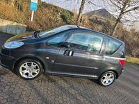 Gebraucht Peugeot 1007 73 PS (53 kW) 2008 Schwarz Van / Kleinbus