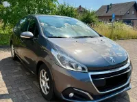 Gebraucht Peugeot 208 83 PS (61 kW) 2017 Grau Kleinwagen