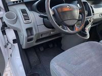 Gebraucht Renault Trafic 114 PS (83 kW) 2014 Weiß Van / Kleinbus