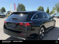 Gebraucht Mercedes 300 Avantgarde 197 PS (144 kW) 2025 Lack obsidianschwarz (metallic) Kombi
