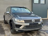 Gebraucht VW Touareg Terrain Tech 262 PS (192 kW) 2016 Grau SUV