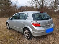 Gebraucht Opel Astra 105 PS (77 kW) 2005 Silber Kleinwagen