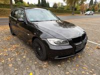 Gebraucht BMW 325 Sport Line 197 PS (144 kW) 2008 Schwarz Kombi