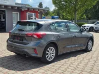 Używany Ford Focus 120 KM (88 kW) 2022 Szary Sedan/Limuzyna