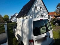 Second-hand VW Caddy 75 CP (55 kW) 2009 Alb Monovolum
