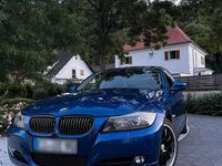 Gebraucht BMW 320 170 PS (125 kW) 2009 Blau Limousine