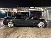 Gebraucht BMW 730 258 PS (189 kW) 2013 Schwarz Limousine