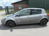 Gebraucht Renault Clio 75 PS (55 kW) 2010 Grau Kleinwagen