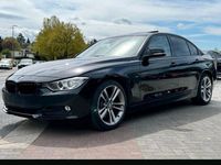 Gebraucht BMW 330 Sport Line 258 PS (189 kW) 2014 Schwarz Limousine