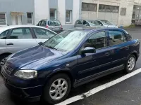 Używany Opel Astra 101 KM (74 kW) 2000 Niebieski Sedan/Limuzyna