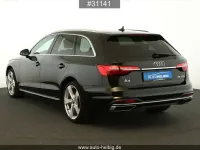Gebraucht Audi A4 Advanced 150 PS (110 kW) 2023 Mythosschwarz metallic Kombi