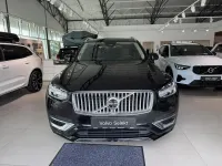 Gebraucht Volvo XC90 Ultimate 235 PS (172 kW) 2022 Onyx black / metallic SUV