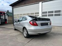 Gebraucht Mercedes C200 Elegance 163 PS (119 kW) 2003 Grau Limousine