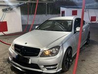 Gebraucht Mercedes C180 156 PS (114 kW) 2011 Silber Coupé
