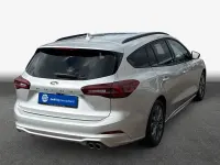 Gebraucht Ford Focus ST-Line X 155 PS (114 kW) 2024 Silber Limousine
