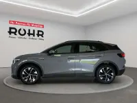 Gebraucht VW ID.4 Pro Performance 150 kW (204 PS) 2023 Mondsteingrau SUV
