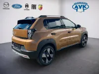 Neu Fiat Grande Panda La Prima 83 kW (113 PS) 2026 Braun Kleinwagen