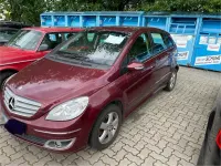 Gebraucht Mercedes B200 136 PS (100 kW) 2006 Rot Van / Kleinbus