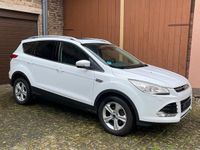 Gebraucht Ford Kuga 150 PS (110 kW) 2014 Weiß SUV