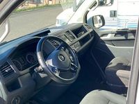 Second-hand VW Caravelle 150 CP (110 kW) 2017 Alb Van