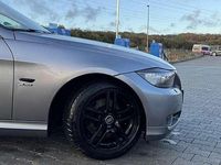 Gebraucht BMW 320 Sport Line 245 PS (180 kW) 2011 Grau Limousine