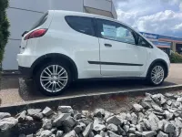 Gebraucht Mitsubishi Colt Edition 75 PS (55 kW) 2010 Weiß Kleinwagen
