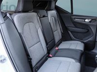Gebraucht Volvo XC40 Plus 197 PS (144 kW) 2025 Weiß SUV