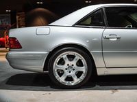Gebraucht Mercedes SL500 Edition 306 PS (225 kW) 2001 Silber Cabrio