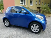 Gebraucht Toyota iQ 68 PS (50 kW) 2011 Blau Kleinwagen