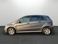 Gebraucht Mercedes B180 116 PS (85 kW) 2011 Grau Kleinwagen