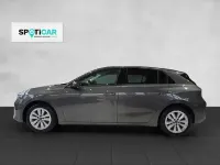 Używany Opel Astra Elegance 131 KM (96 kW) 2024 Srebrny Sedan/Limuzyna
